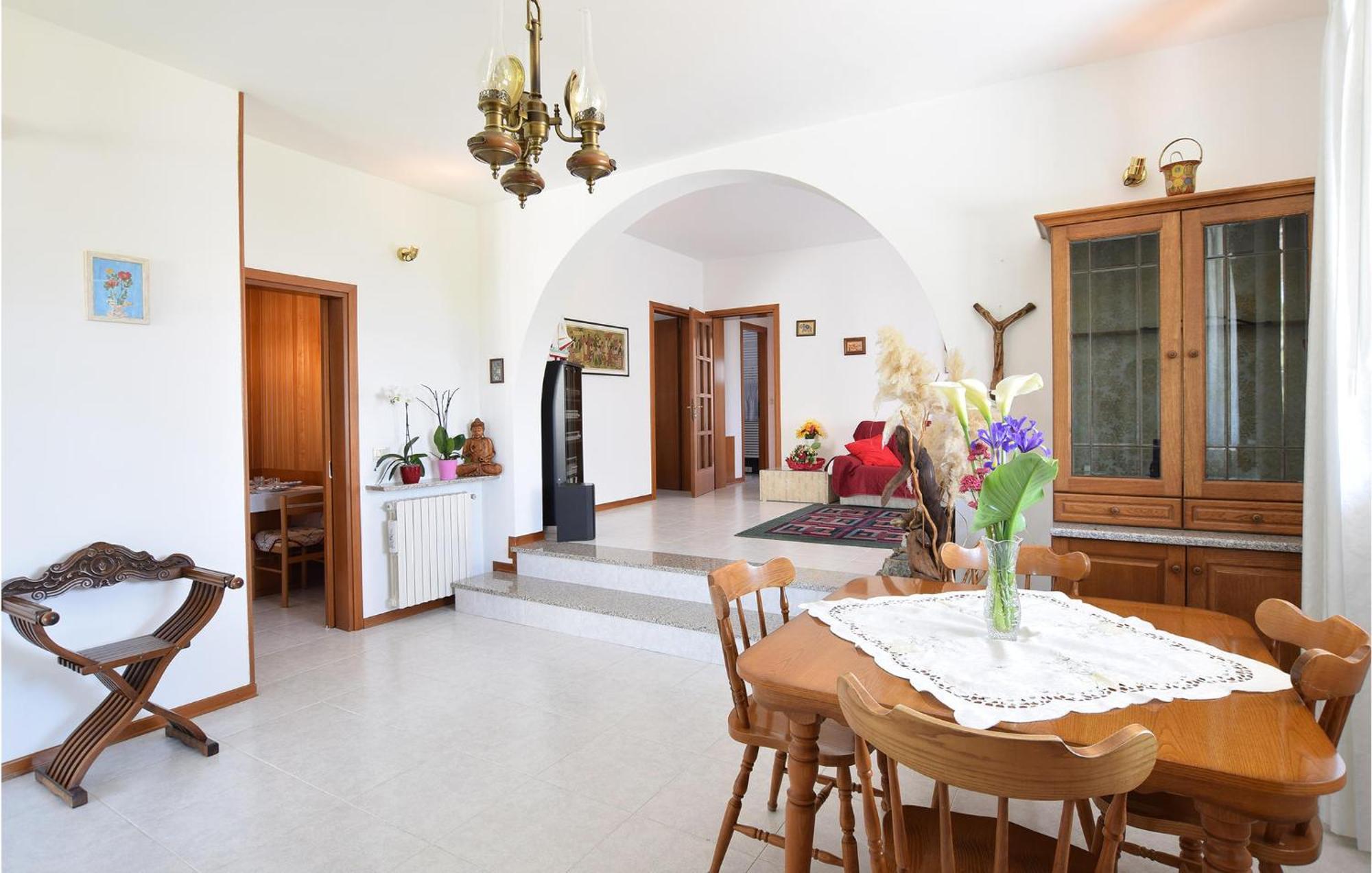 2 Bedroom Cozy Apartment In Grado Eksteriør bilde